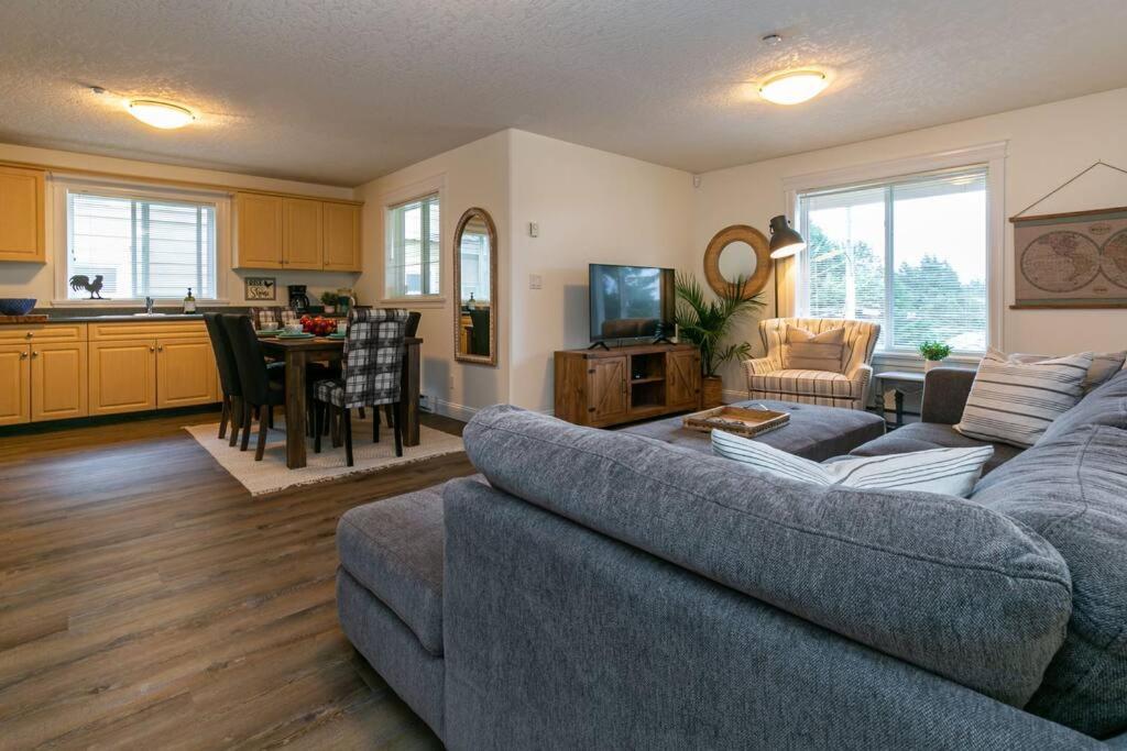 빅토리아 Cozy Renovated Oasis W Private Terrace & Parking 빌라 외부 사진