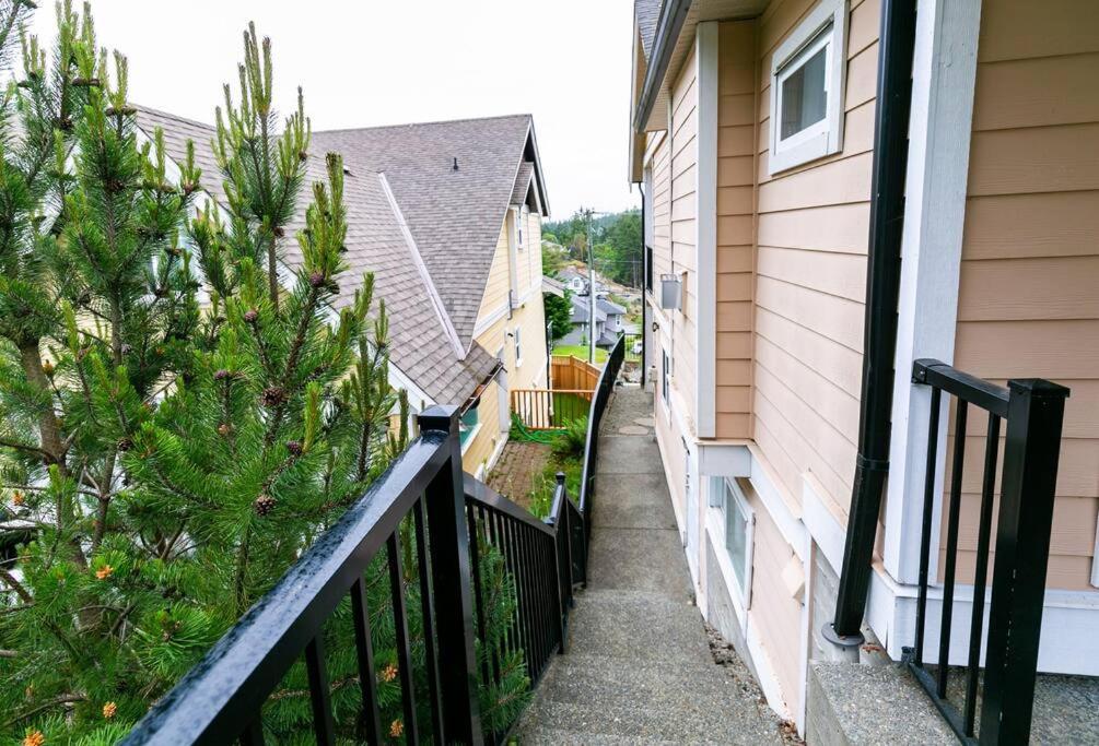 빅토리아 Cozy Renovated Oasis W Private Terrace & Parking 빌라 외부 사진
