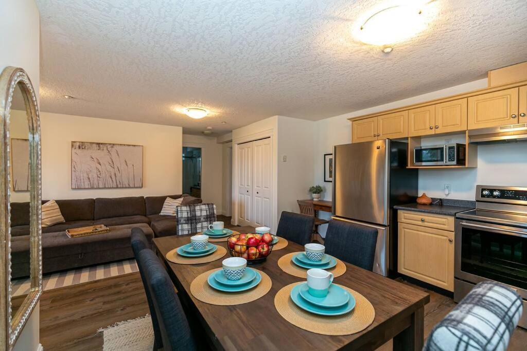 빅토리아 Cozy Renovated Oasis W Private Terrace & Parking 빌라 외부 사진
