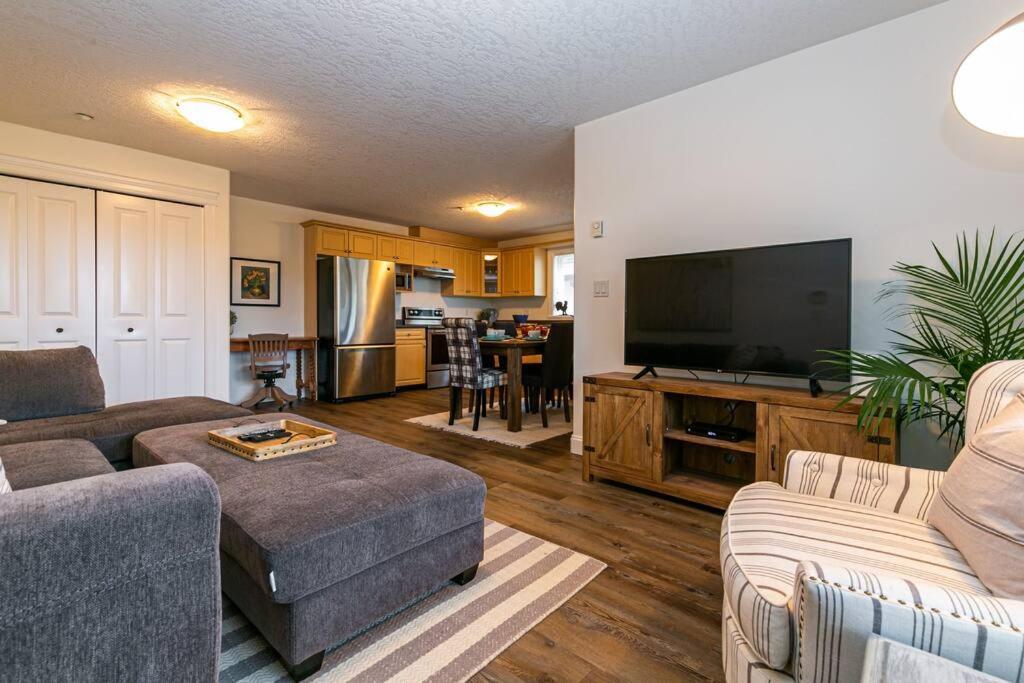 빅토리아 Cozy Renovated Oasis W Private Terrace & Parking 빌라 외부 사진