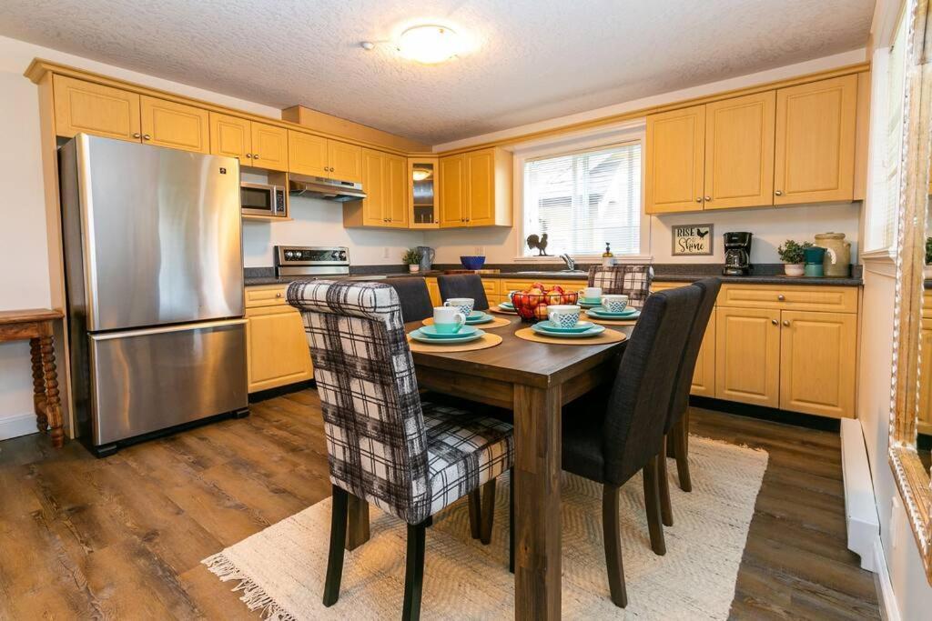 빅토리아 Cozy Renovated Oasis W Private Terrace & Parking 빌라 외부 사진
